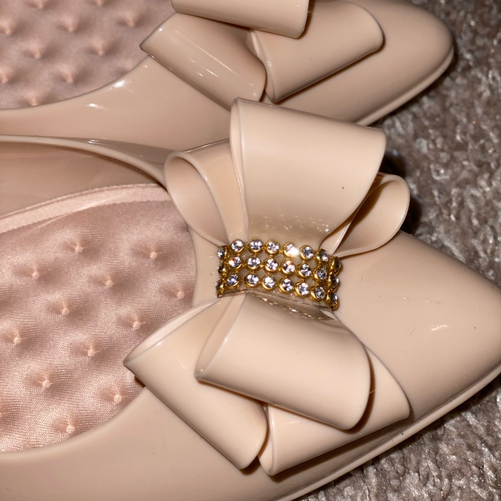 Shoes - Picture 2 of 3